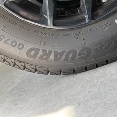 ハイエース　スタッドレスタイヤの画像