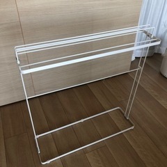 【無料】タオルハンガースタンド　ニトリ取扱いの画像