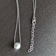 フェイクパール1粒ネックレス（新品）の画像
