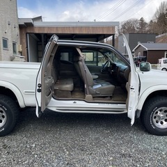 タンドラ 4WD 車検有りの画像