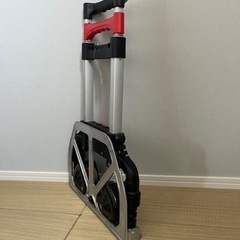 6輪キャリーカート　静音軽量、段差対応の画像