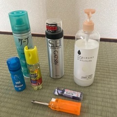 スプレー系、可燃性のもの、化粧水など