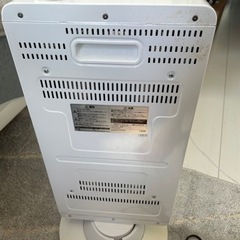 家電 季節、空調家電 遠赤外線ヒーターの画像