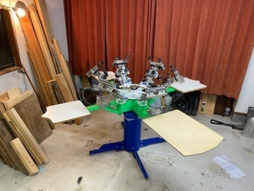 シルクスクリーン印刷機