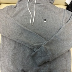 服/ファッション パーカー レディース