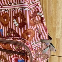 美品　リュック　スイーツ柄の画像