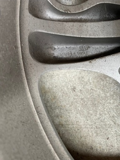 車のパーツ タイヤ、ホイール