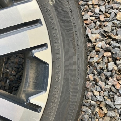 [値下げ]デリカ純正タイヤホイールセット　ナット付き