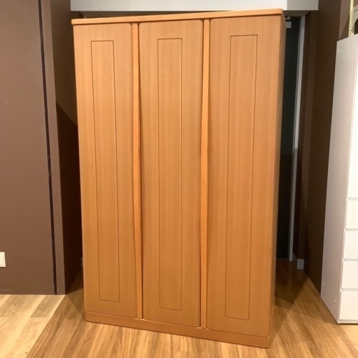 【トレファク神戸南店】★値下げしました!!★府中家具 ワードローブ 3枚扉【取りに来られる方限定】