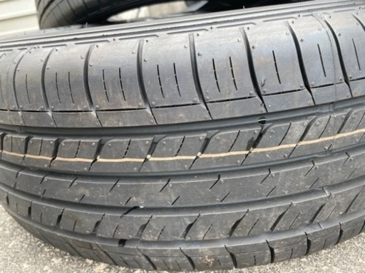タイヤ値下げしました　新車取外し