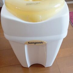 オムツ用ごみ箱の画像