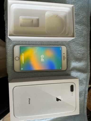 iPhone8plus 256GB ホワイト×シルバー　美品