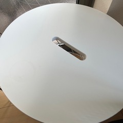 イケア収納テーブルの画像