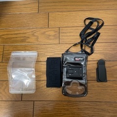 防水カバー　スマホ