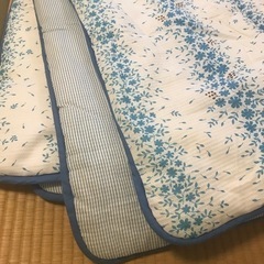 新品　肌さわりのよい夏用かけ布団2枚の画像