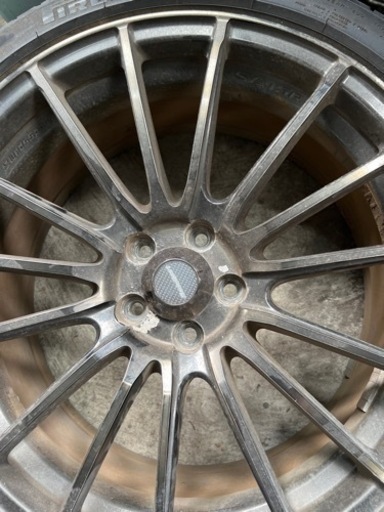 車のパーツ タイヤ、ホイール