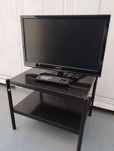 ☆SHARP　液晶テレビ22型　テレビボード付☆