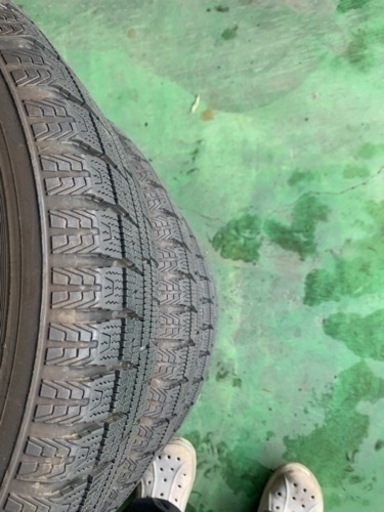 車のパーツ タイヤ、ホイール