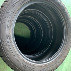 車のパーツ タイヤ、ホイールの画像