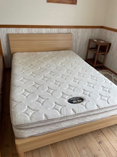 ニトリダブルベッド