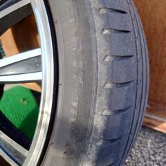 車のパーツ タイヤ、ホイールの画像