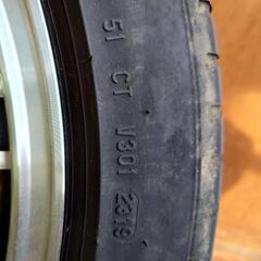 車のパーツ タイヤ、ホイールの画像