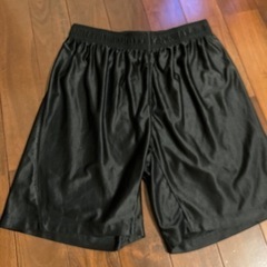 ハーフパンツ黒