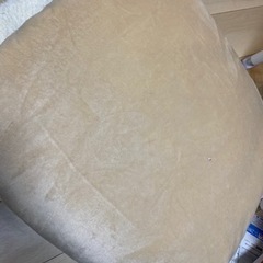 決まりました。シングル毛布 ベージュ2枚あげます。の画像