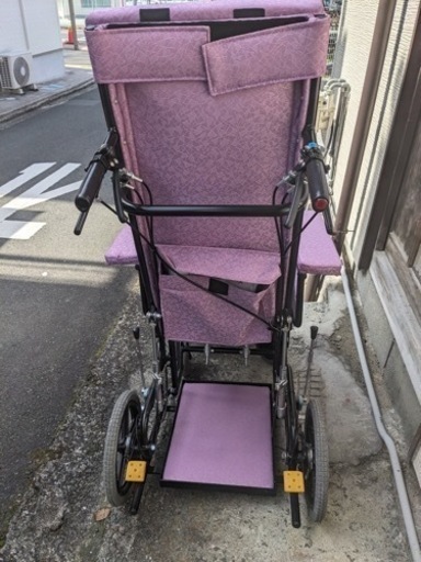 リクライニング車椅子