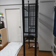 小スペース家具　突っ張り棚の画像