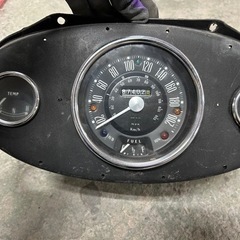 ミニクーパー　センターメーターの画像