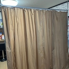 カーテンパーテーション