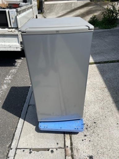 【値下げ！！】AQUA 75L冷蔵庫　 AQR-81C（S）2015年製