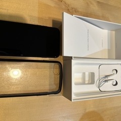 美品！　iPhone SE2 ブラック 64GB SE 第二世代バッテリー純正交換 95%  SIMロック解除の画像