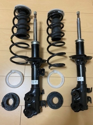 (ヤフオクで売れましたヽ(*ﾟ∀ﾟ*)ﾉ) N-BOXカスタムJF3 turbo前期用純正サスペンションキットjf3  