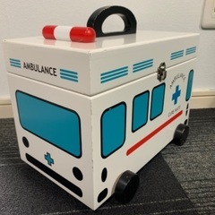 【お取引決定】木製　救急車　薬箱　アクセサリー　小物収納などに