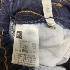 GUジーンズ　の画像