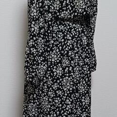 ベイクルーズ　SLOBE IENA　小花柄　Vネックワンピースの画像