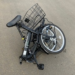 自転車 折りたたみ自転車の画像