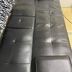 レザーソファーベッドの画像