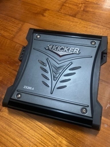 アンプ　kicker ZX200.4　