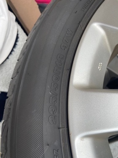 車のパーツ タイヤ、ホイール