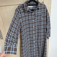 Right on ロングシャツ　チェック　ブラウンの画像