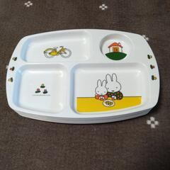 値下げ！🩷ミッフィーメラミン食器5枚、バーベキュー取り皿、お子様ランチの画像