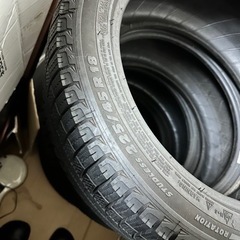 車のパーツ タイヤ、ホイールの画像