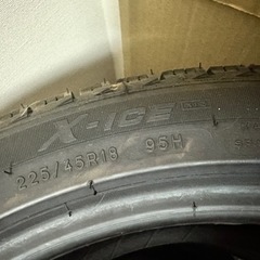 車のパーツ タイヤ、ホイールの画像