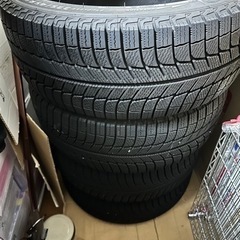車のパーツ タイヤ、ホイール