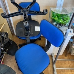 キャスター付きデスクチェア