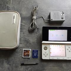【お取引中】任天堂 3DS Lite ホワイト+モンハン4おまけ