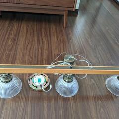 ペンダントライト　家具 照明器具　ダイニングテーブルの画像